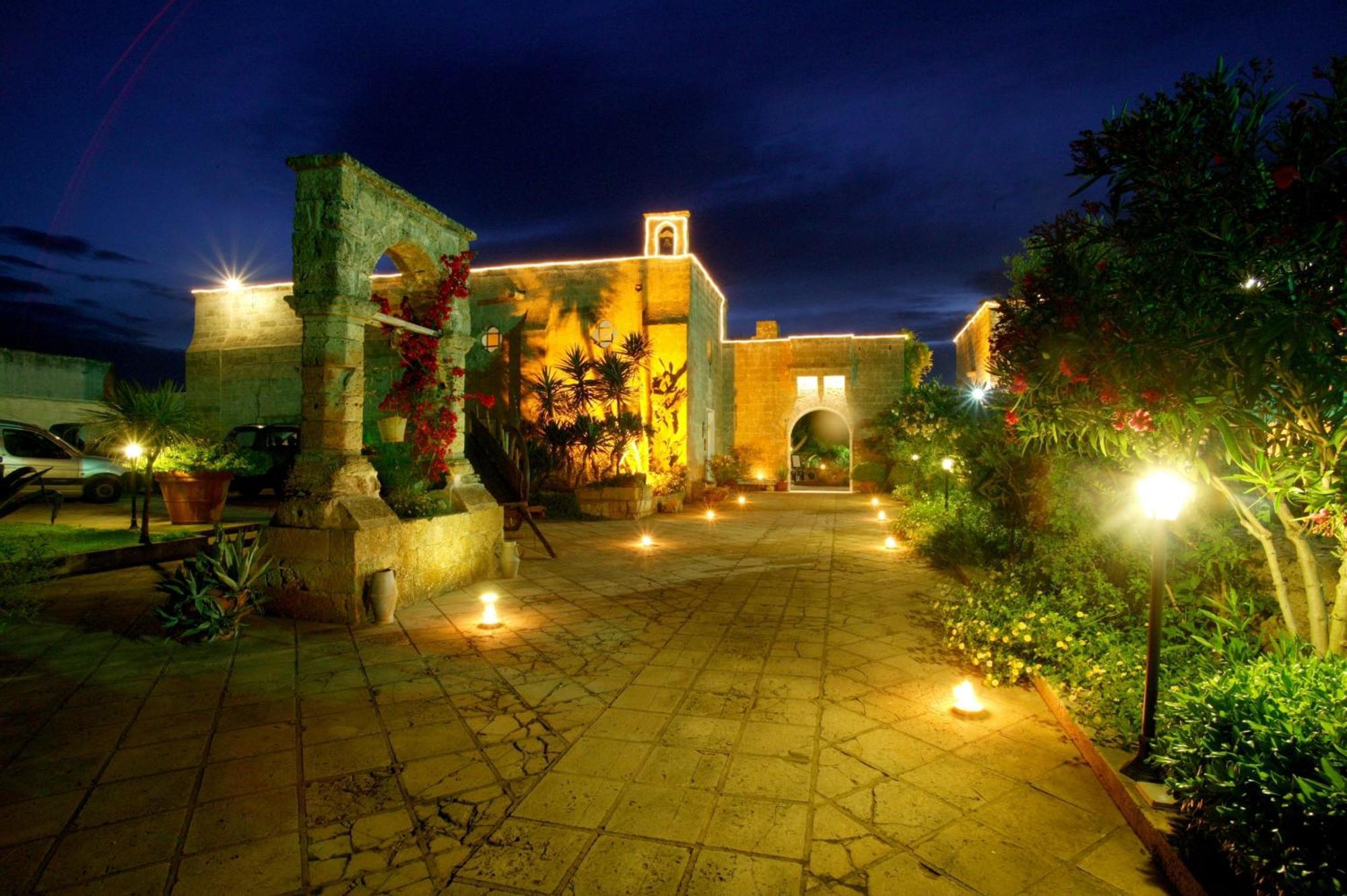Relais Masseria Casina Dei Cari 프레제스 외부 사진
