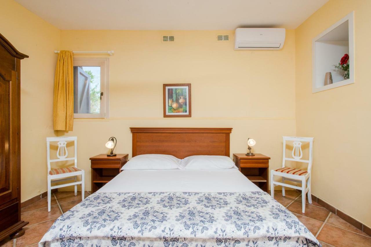 Relais Masseria Casina Dei Cari 프레제스 외부 사진